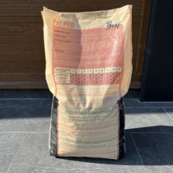 Pet Pro Beef 12 kg – Kompletna hrana za odrasle pse sa govedinom i svinjetinom